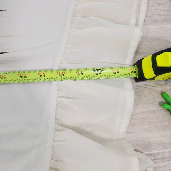 Cato Blouse Top Womens Plus 18/20W Beige Ruffles Chiffon Round Neck Short Sleeve - Picture 4 of 9